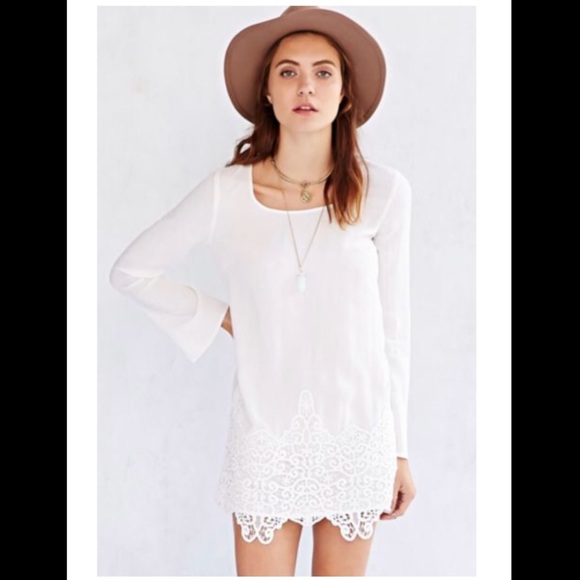 Urban Outfitters Dresses & Skirts - White Lace Long-Sleeved Dress